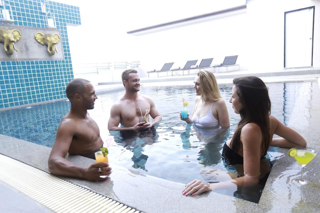 G Penthouse Villa Phuket Bagian luar foto